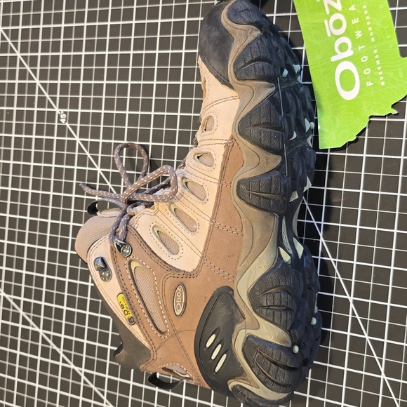 Size 8.5 Womens Oboz Tan & Natural Waterproof Hiking Boots - Picture 10 of 12